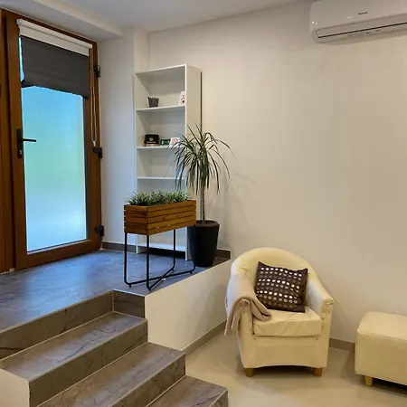 Glambyaj With Free Parking And Netflix Apartmán *